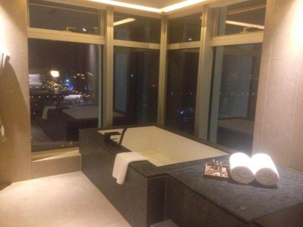 Aoluguya Hotel Harbin Buitenkant foto